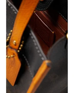 COACH Horse and Carriage with Carriage Badge Coated Canvas Field Tote 22 | Handbags -Coachs Store 71Kd oU5hPL. AC SR736920